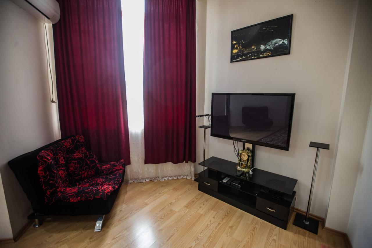 Sunny Apartments. Tbilisi. 300 Aragveli المظهر الخارجي الصورة