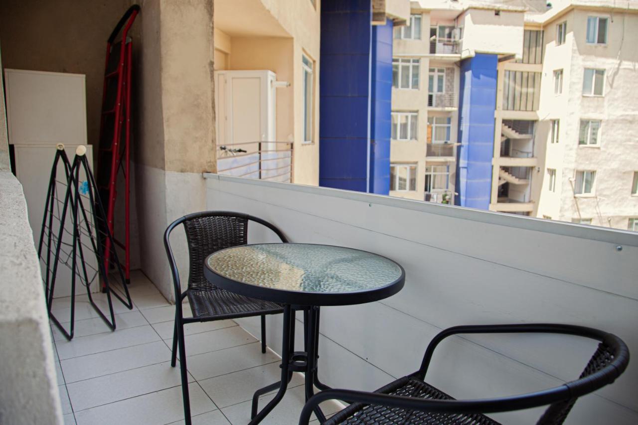 Sunny Apartments. Tbilisi. 300 Aragveli المظهر الخارجي الصورة